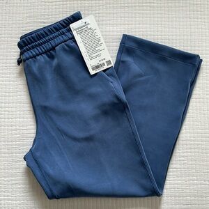 NWT Lululemon Softstreme High Rise Cropped Pants - Blue - Size 4